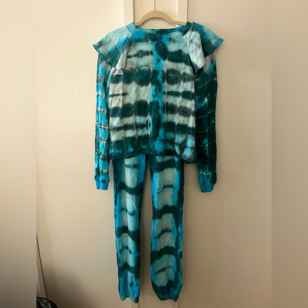 Something Navy Blue and Green Tie Dye Sweatset